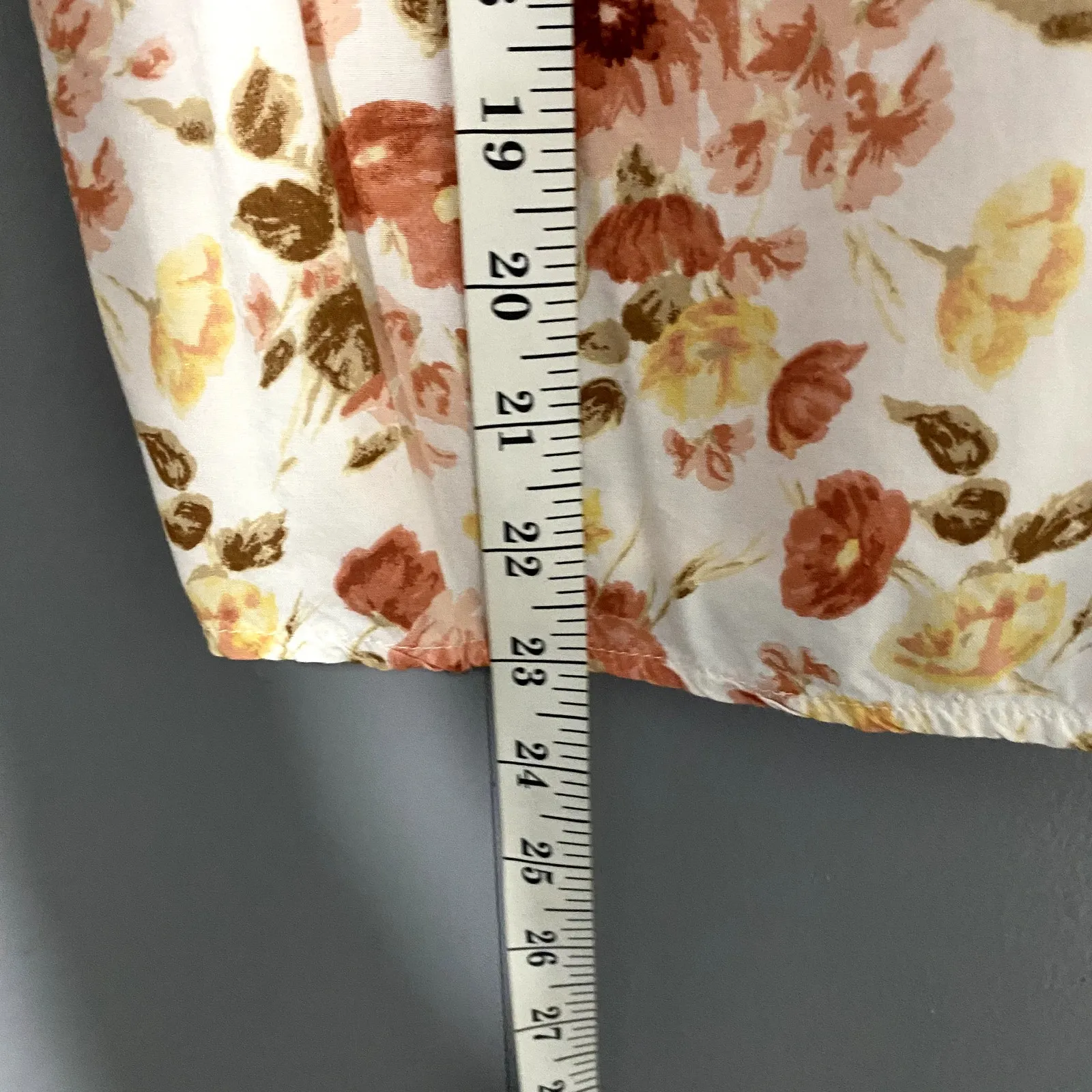 Abercrombie & Fitch Orange Floral Button Back Crewneck Short Sleeve Boxy Top M - Image 4