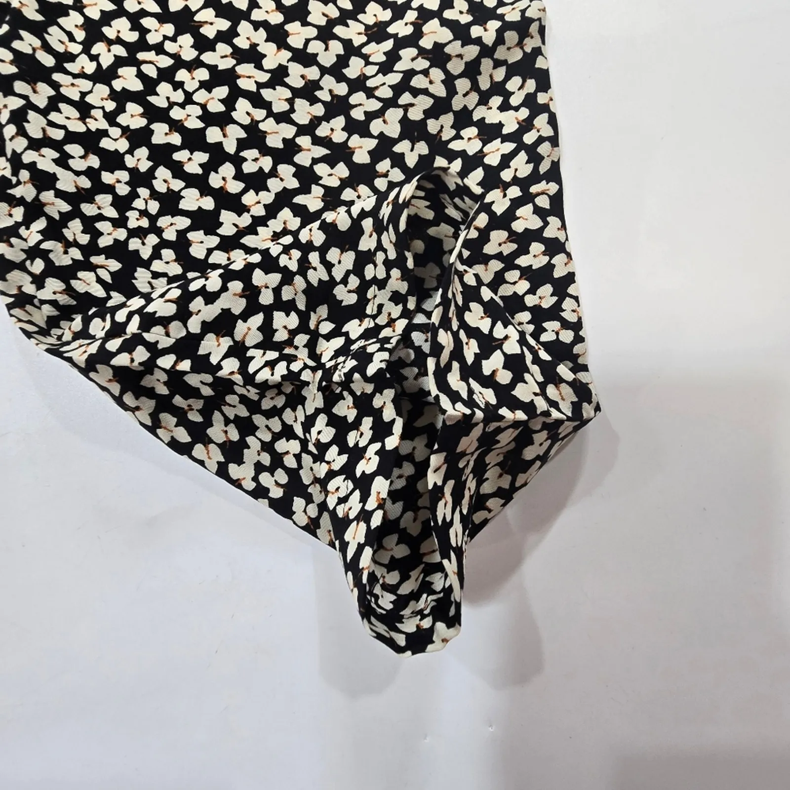 LPA  Shoulder Tie Jumpsuit in Little Leaves Medium - Image 5