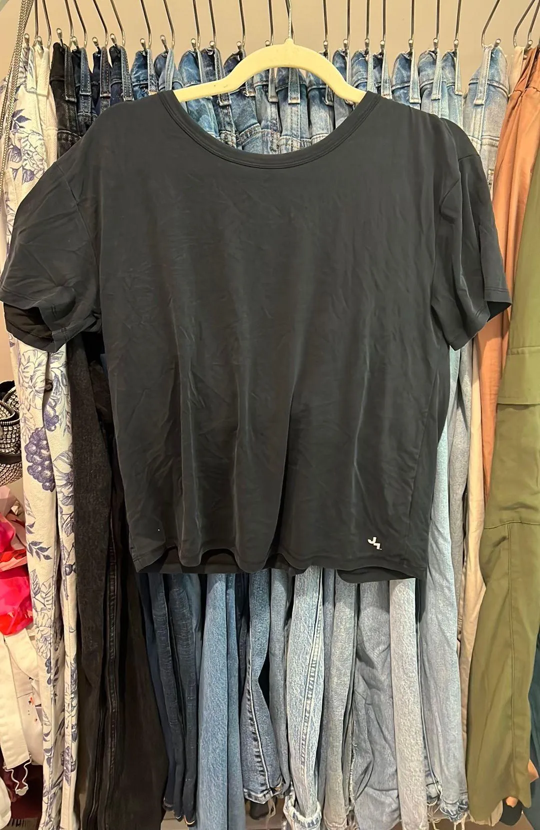 Joy Lab Athletic Shirt - Image 3