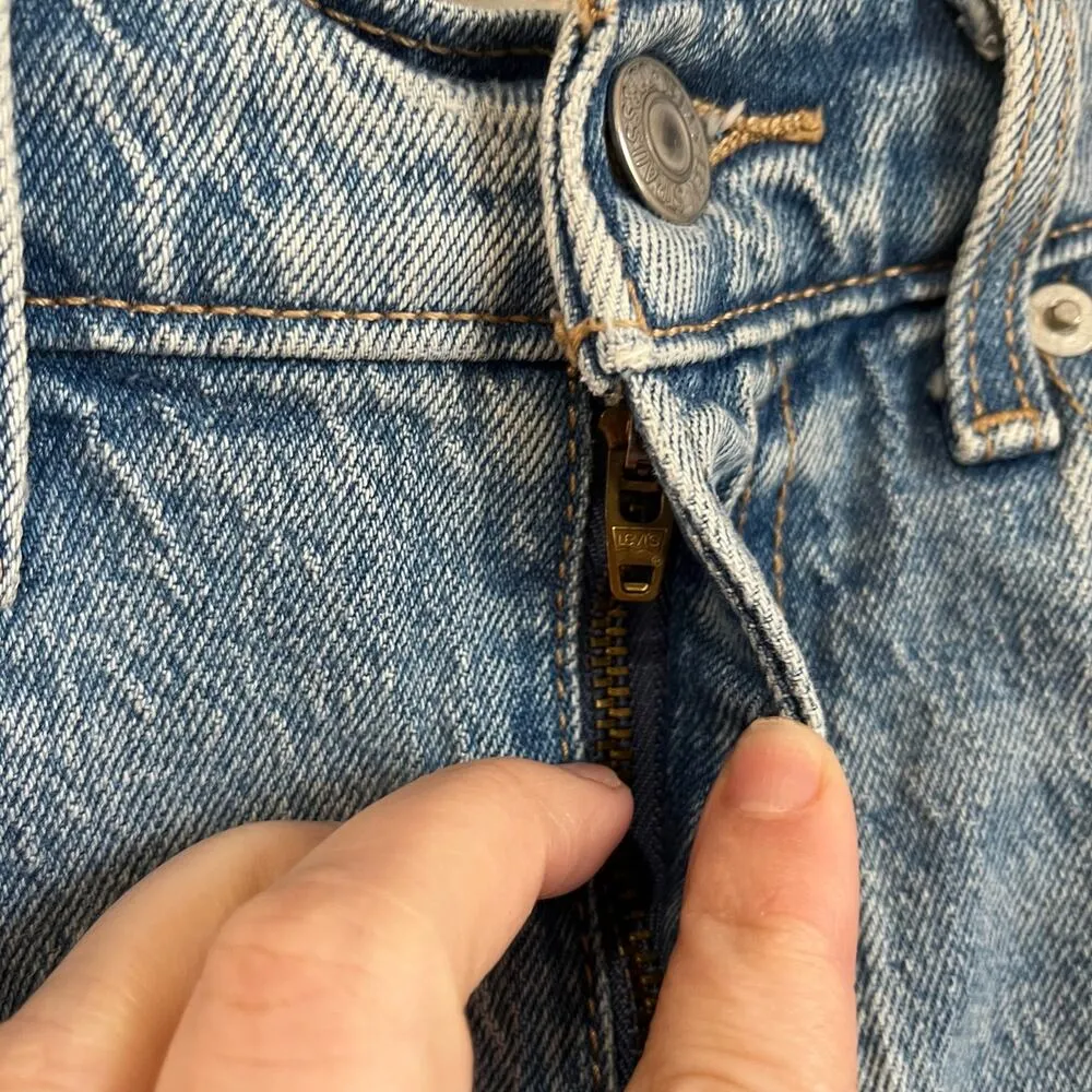 Levi's  70s High Rise Flare Distressed Denim Jeans Size 25 x 30L - Image 11