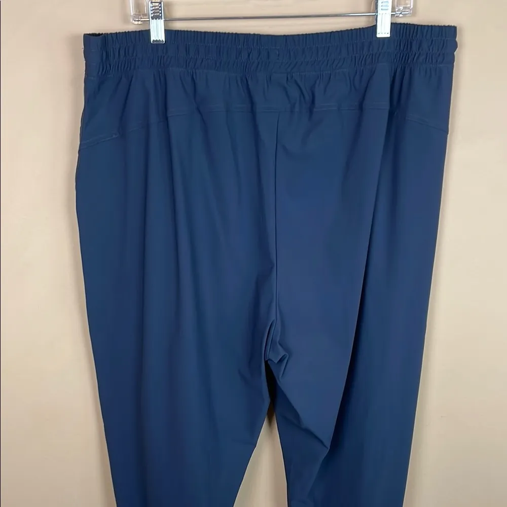 Old Navy Tall Women’s Sleektech Go-Dry Athletic Athleisure Navy Blue Jogger Pant - Image 6