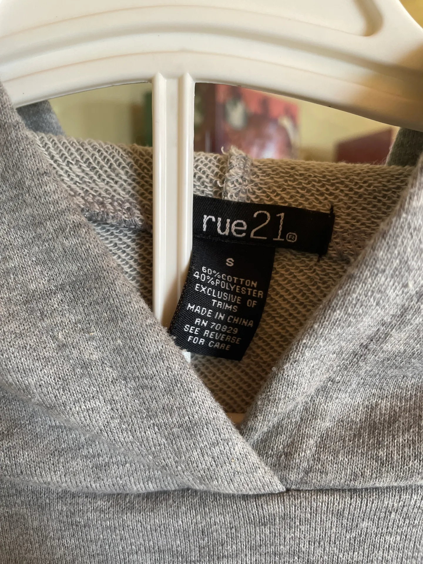 Croptop Sweatshirt - Image 4