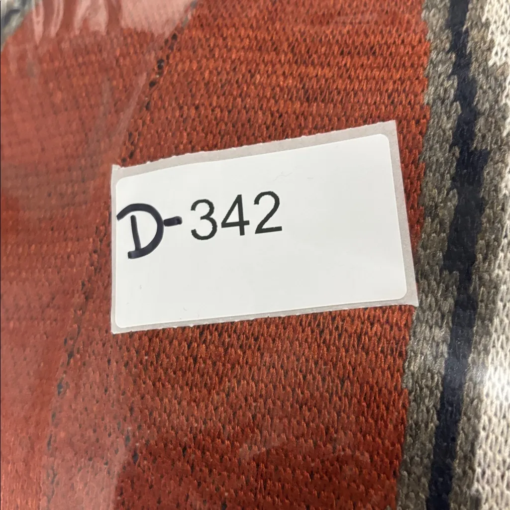 Elegant Black and Red Patterned Cardigan Size 2X - Image 9