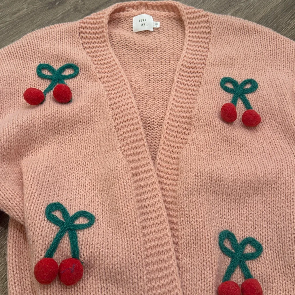 Luna Ivy Pink 3D Cherry Knit Open Chunky Soft Cardigan Sweater Pink size XS NEW - Image 6