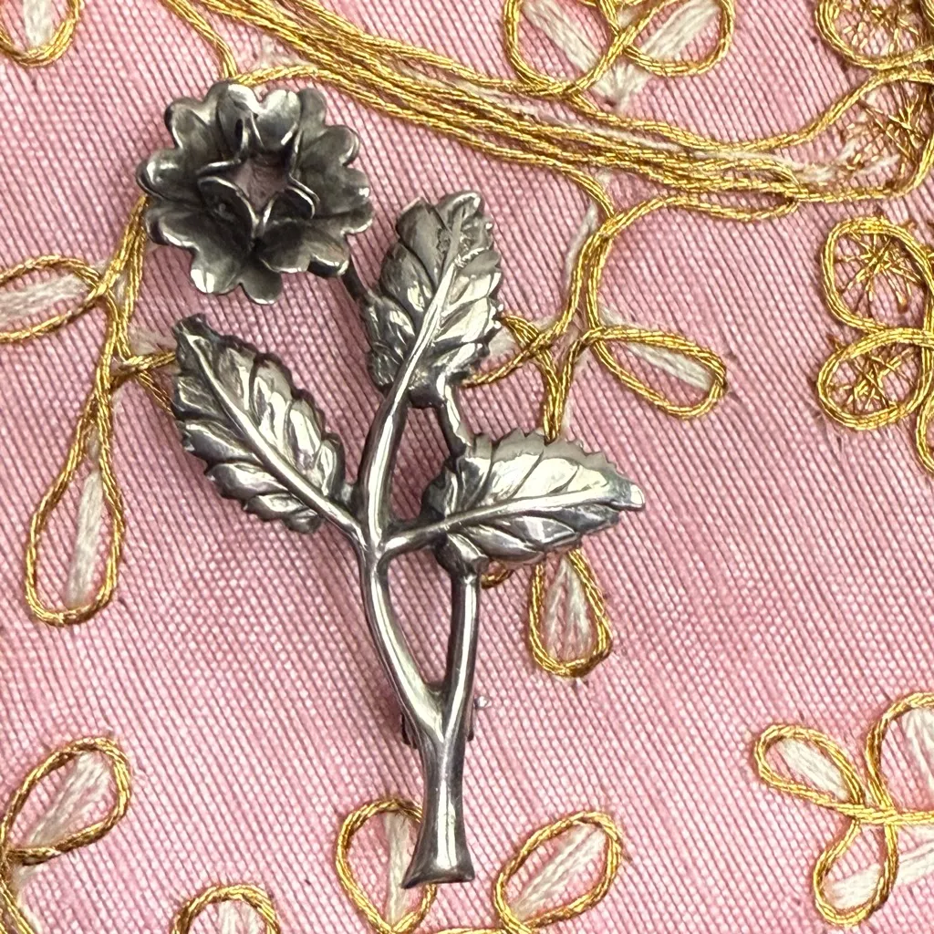 Vintage Mid Century Lang Sterling Single Rose Brooch Pin Antique Jewelry‎ Silver - Image 2