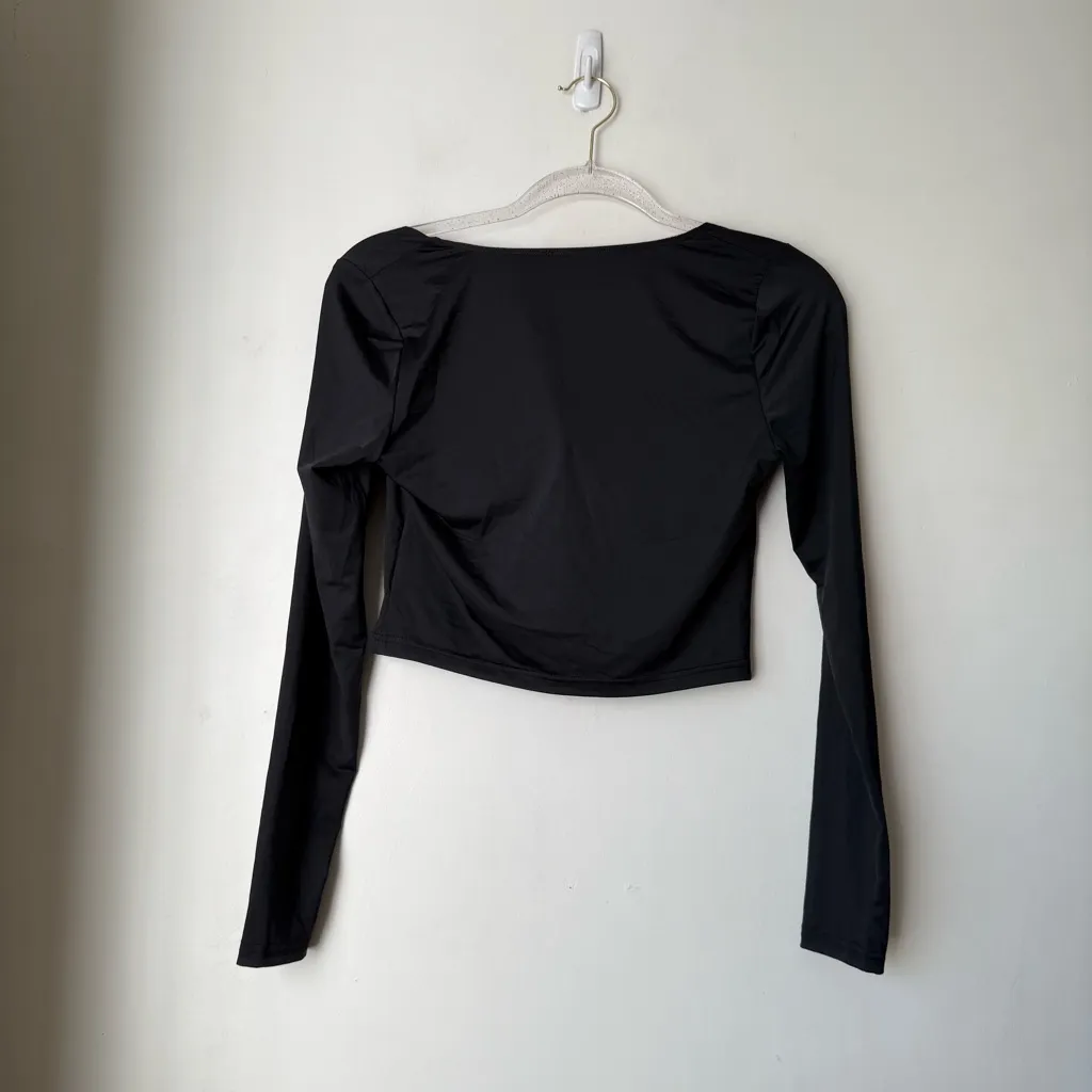 Princess Polly Candyce Black Long Sleeve Crop Top 8 - Image 9