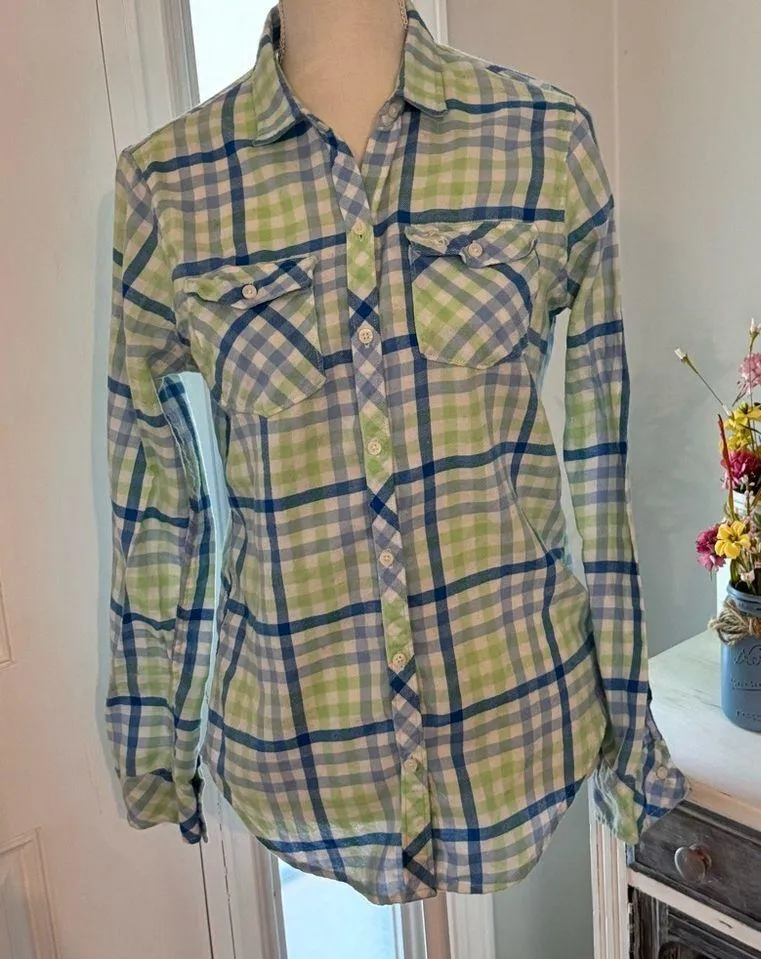 Abercrombie & Fitch Flannel green, blue, white size small - Image 2