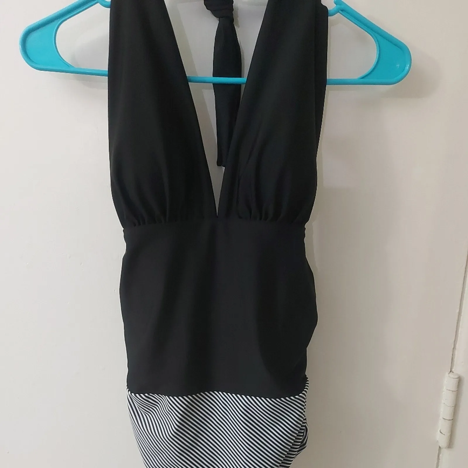 Black/White Halter Striped One Piece Bathing Suit S Swimwear Classic Mermaid NEW Black - Image 2