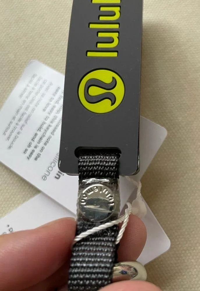 silicone keychain - Traverse Grey - Image 10