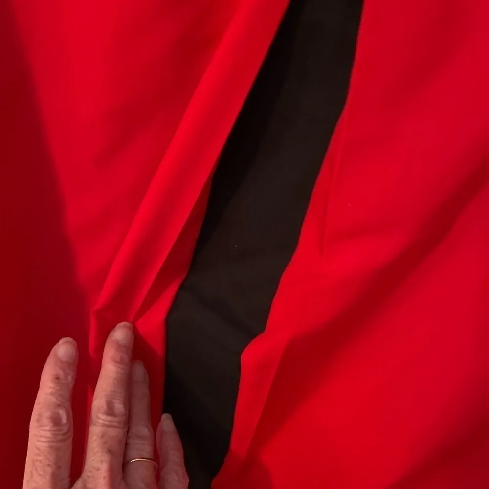 Vintage T.R. Bentley long sleeve button down blouse with bow tie. Red Size 12 - Image 7