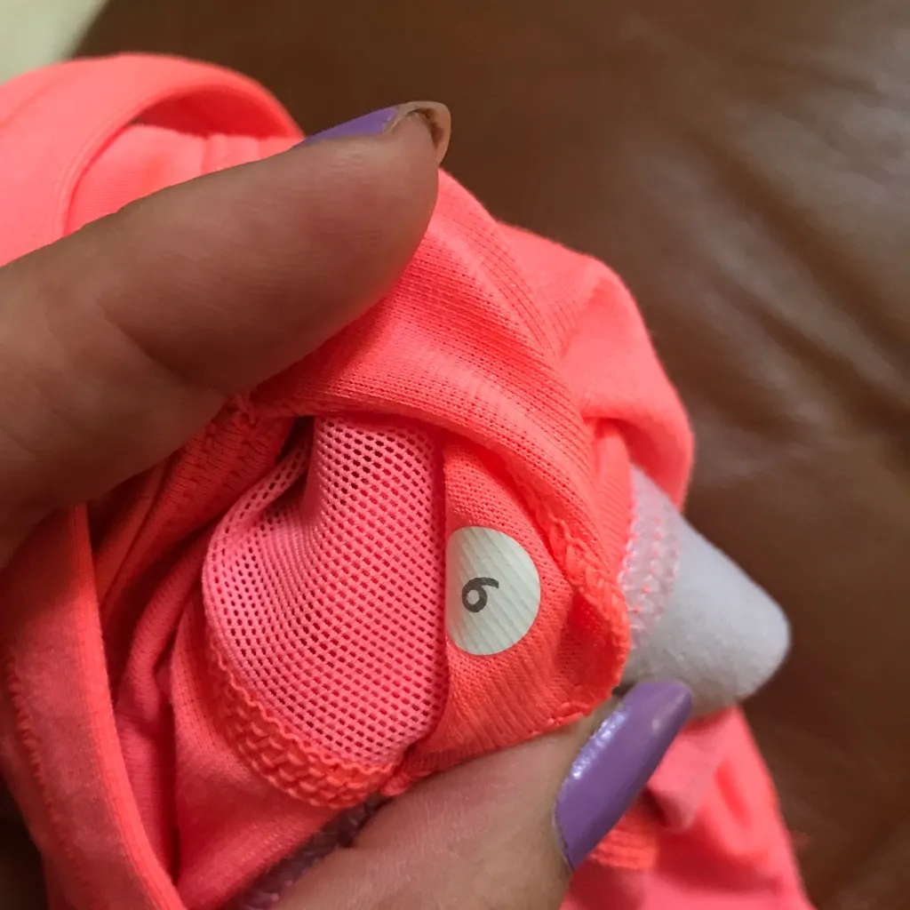 Lululemon Athletica Women’s Neon Orange Built In Bra Activewear Tank Top Sz: 6 - Image 4