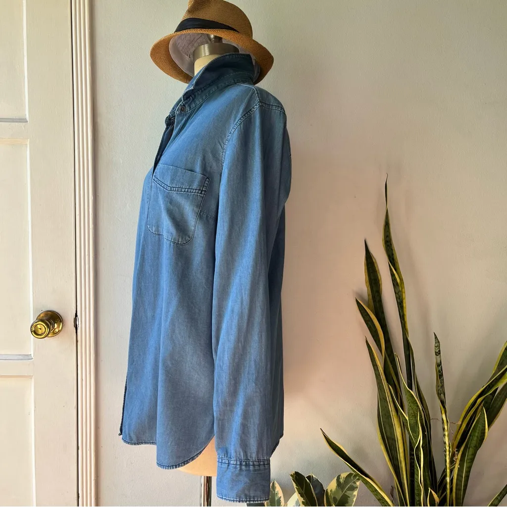 Old Navy• 100% Cotton Chambray Classic Shirt• size Large Tall - Image 3