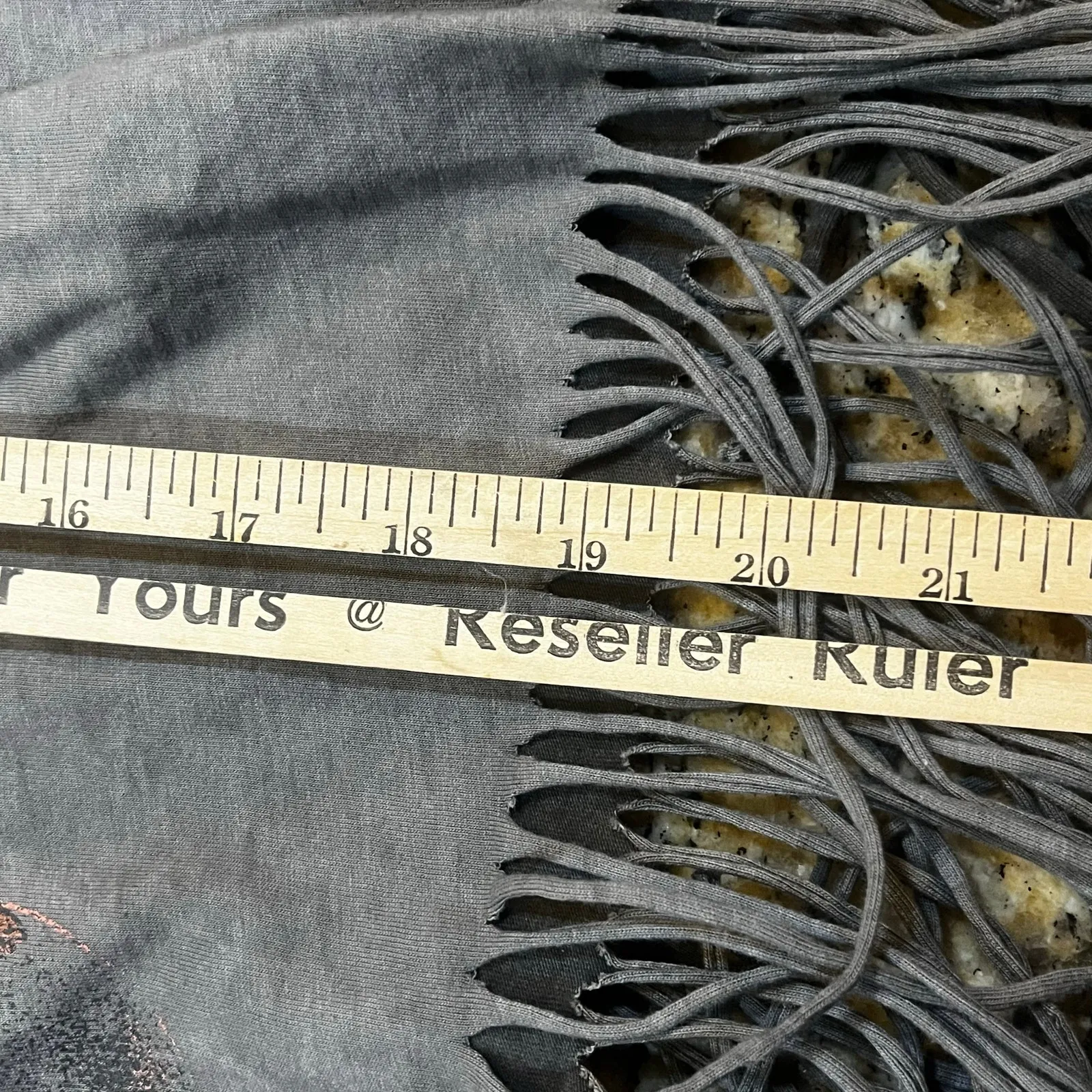 Aerosmith 1975 Women Large Graphic Fringe Crop Tee Rock Band Shirt Festival - Image 5