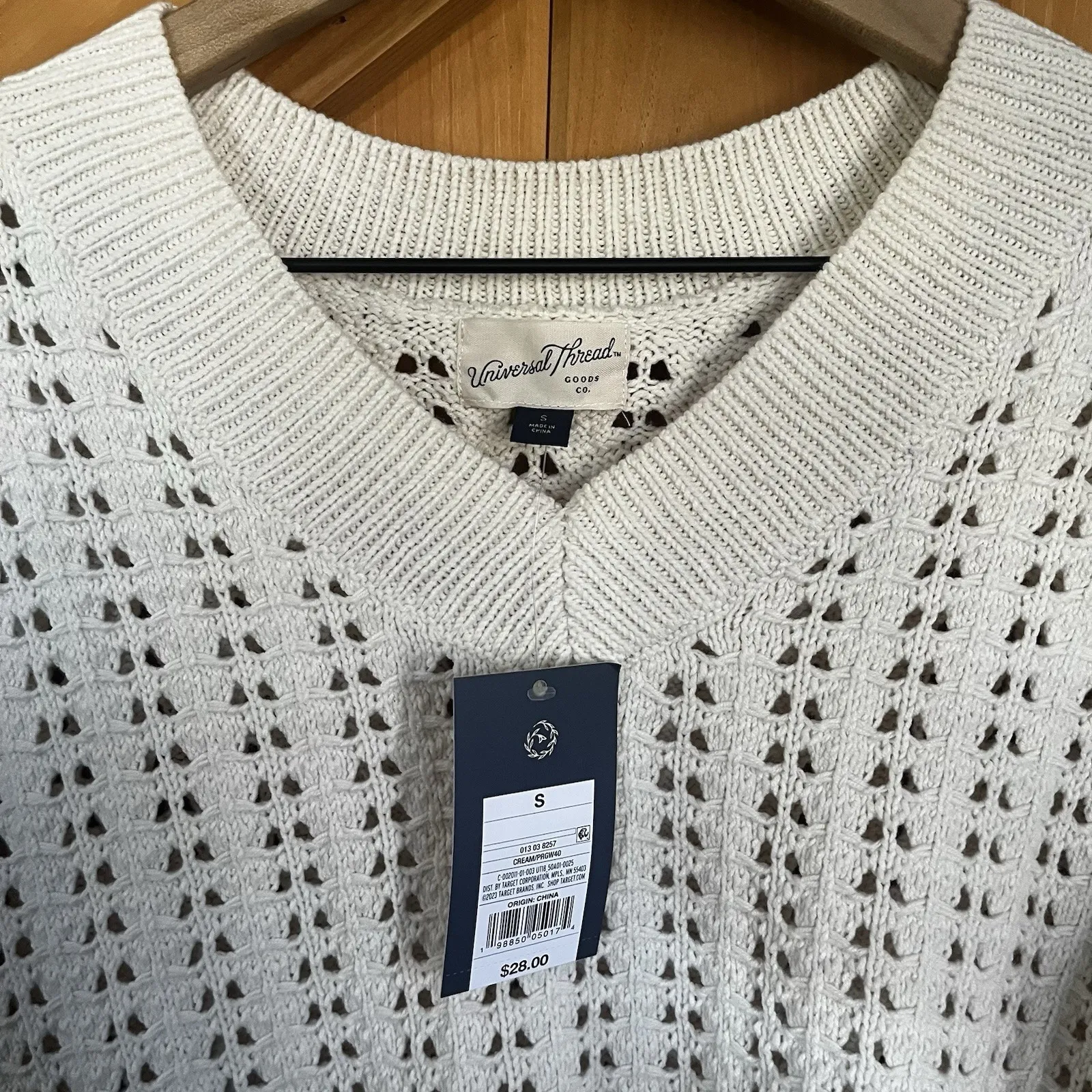 Universal Thread Woman's Small Cream Open Knit Sweater Long Sleeve V Neck‎ - Image 4