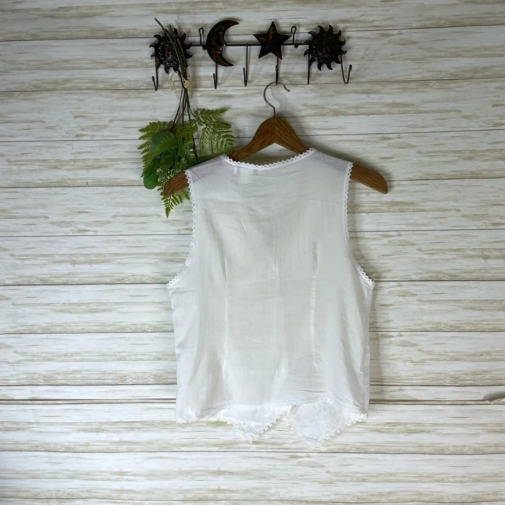 Vintage Made in USA Cottagecore White Lace Sheer Vest Size M - Image 4