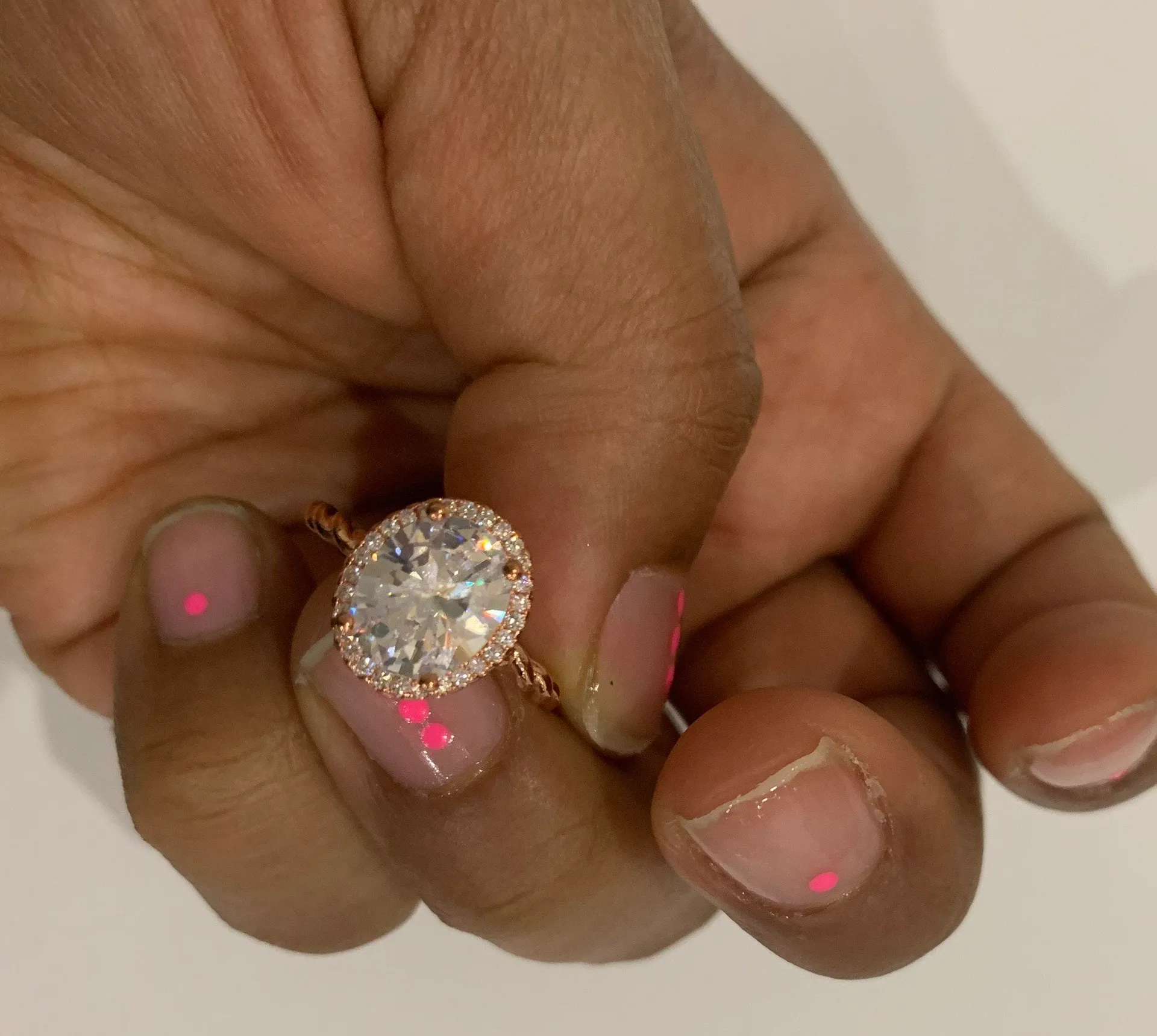 Beverly Hills Boutique Ring.. Gold - Image 7