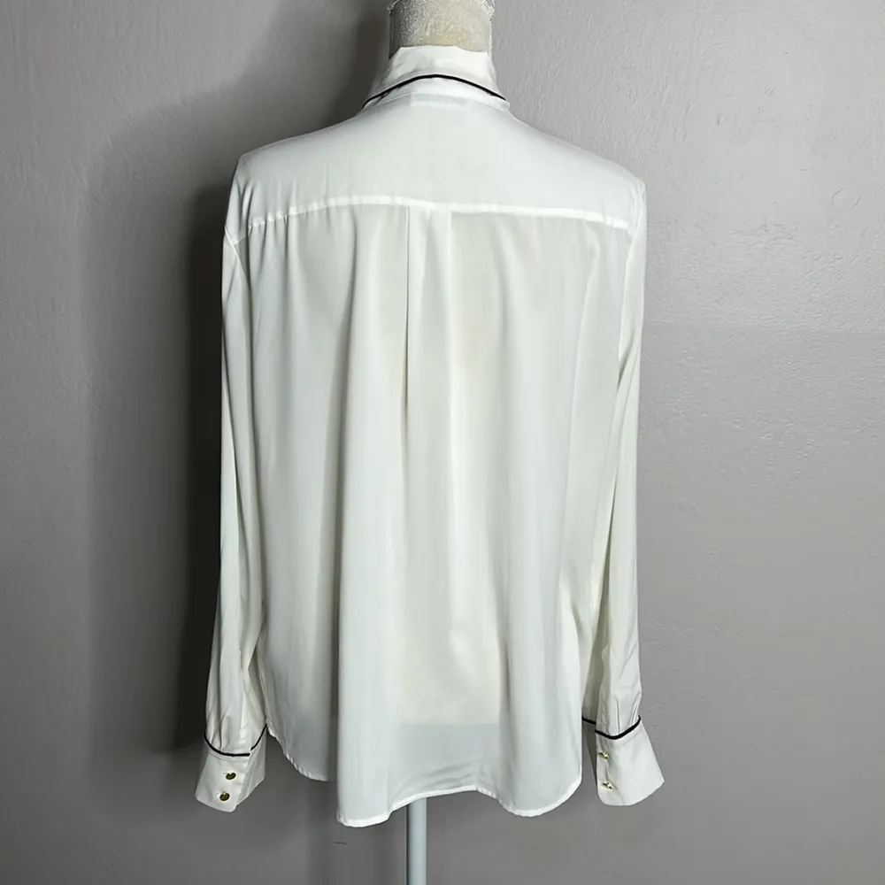 Calvin Klein • long sleeve button down collared blouse - Image 51