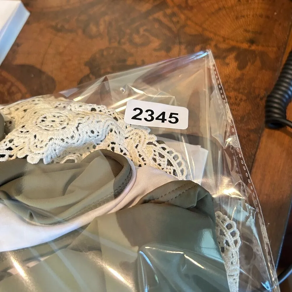 Cupshe Swimsuit Womens M Green Lace Plunge One Piece Swimsuit‎ NEW - Image 6