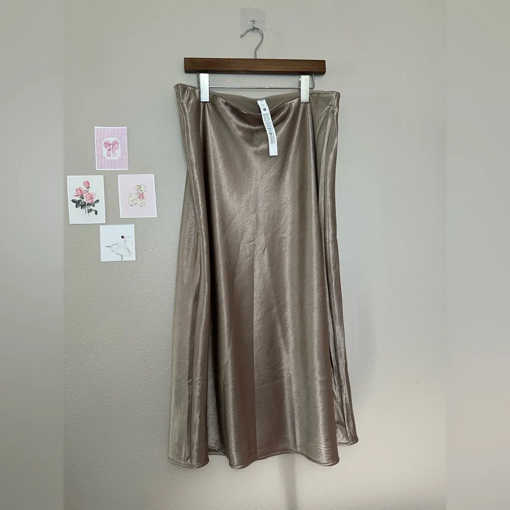 Lululemon Satin Midi Skirt Size XL Sheer Oak Gold - Image 5