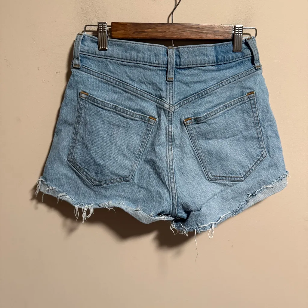 Abercrombie & Fitch Curve Love High Rise Mom Short- Size 4 (27) - Image 4