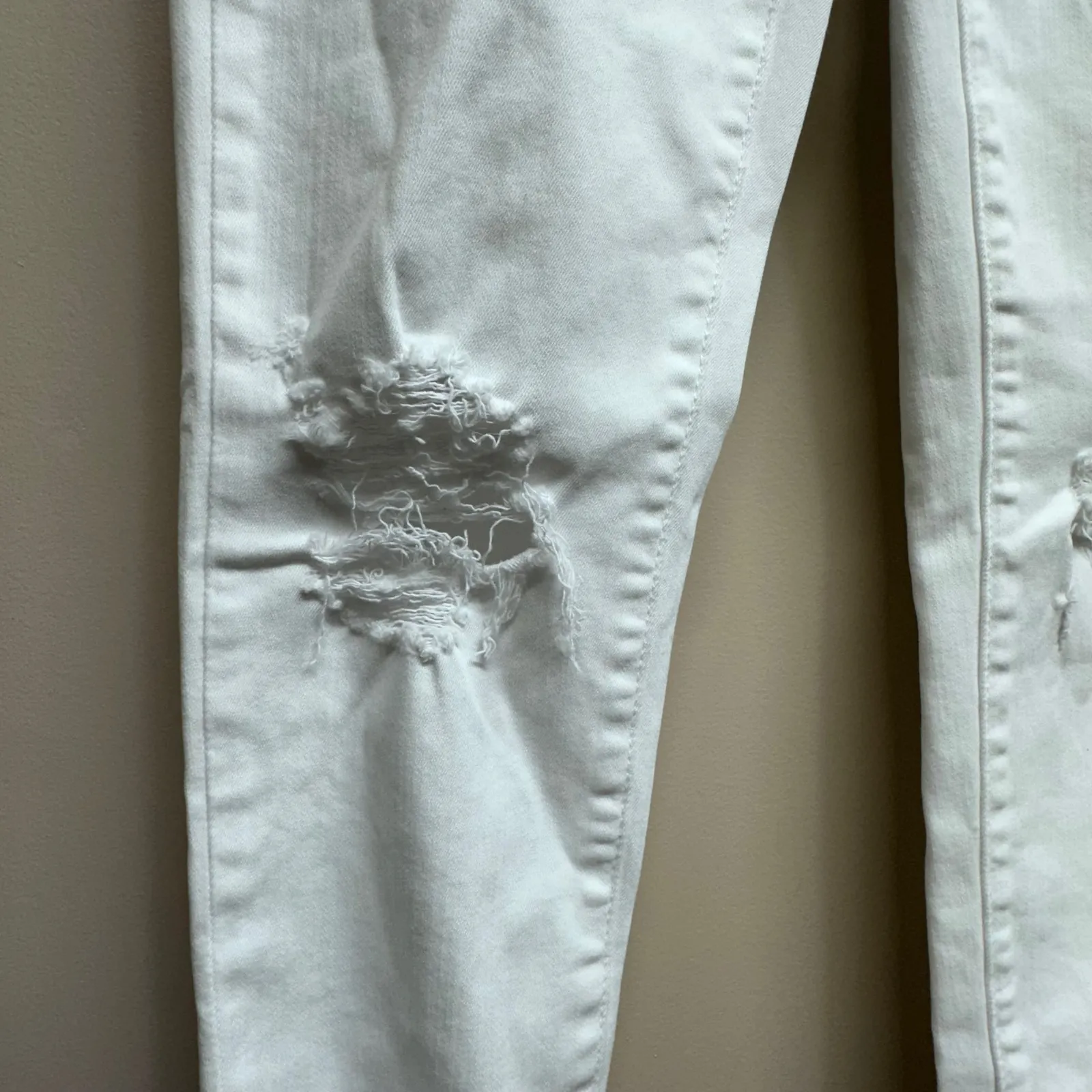 American Eagle Hi Rise Jegging White Distressed Ripped Frayed Hem Womens Size 4 - Image 6