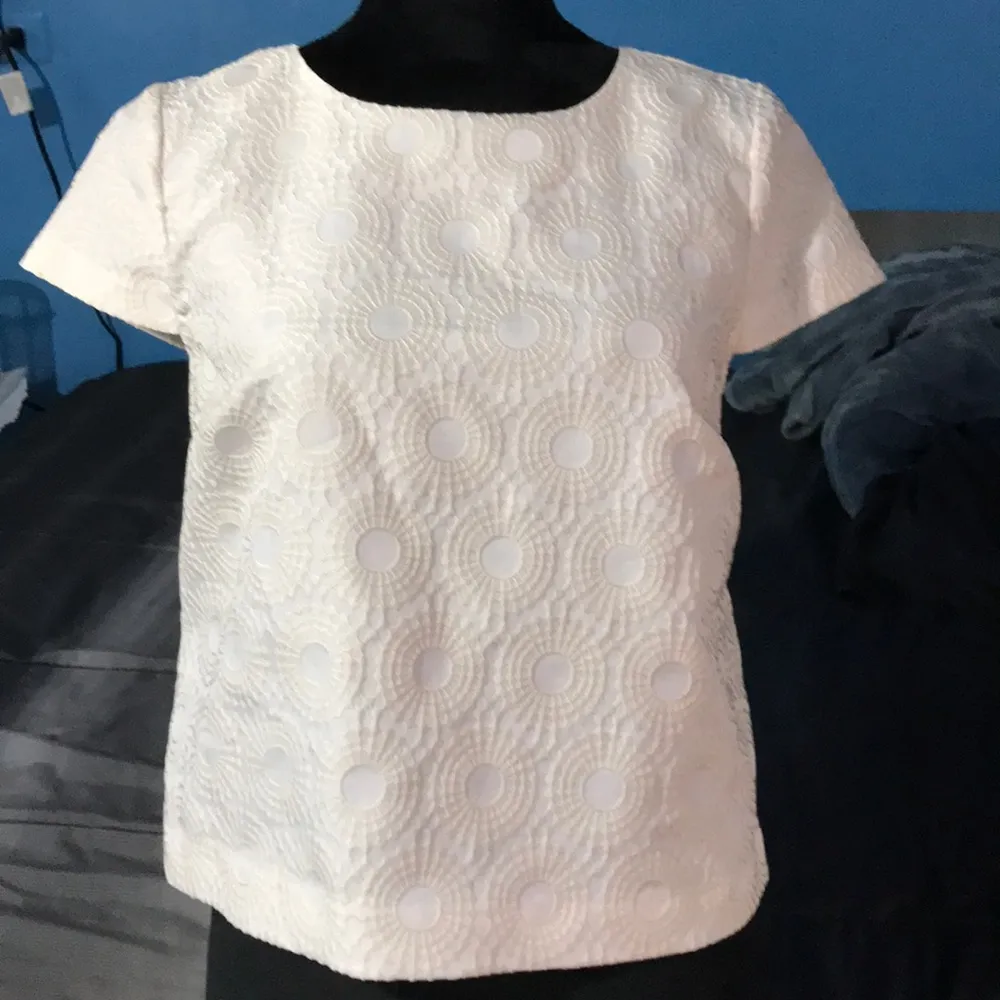 Kensie Brocade Crop Top Size Small - Image 4