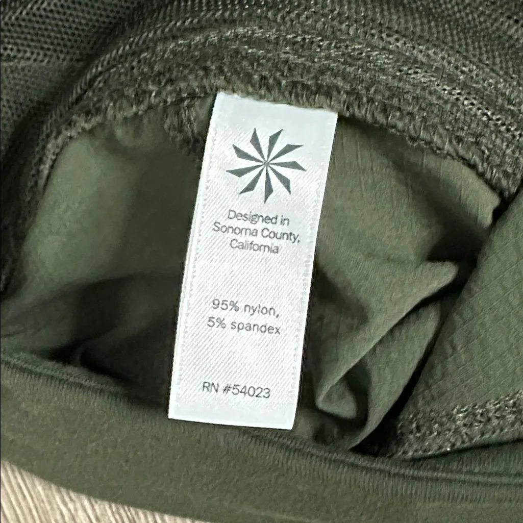 Athleta Trekkie Cargo Mid Rise Hiking Casual Shorts Olive Green Size 4 - Image 11