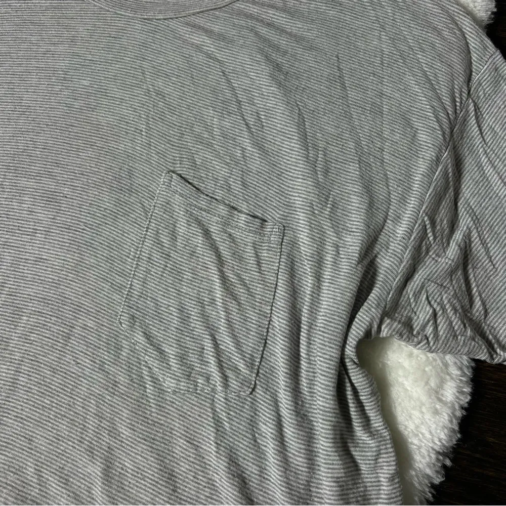 Brandy Melville Gray and White Stripe Crop Top - Image 4