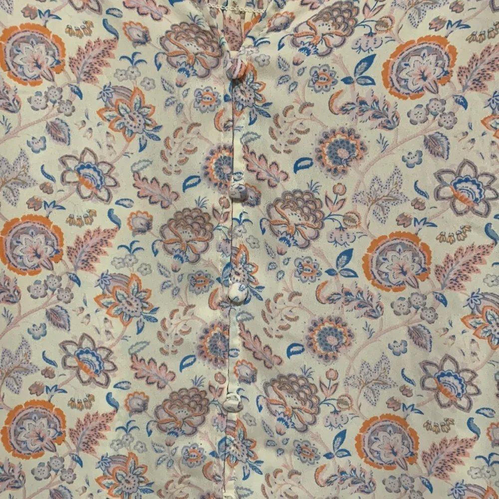 Rose + Olive plus size woman 3X flowly sheer 3/4 sleeve shirt - Image 3