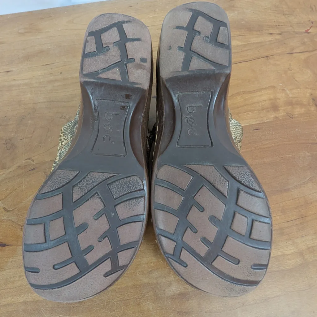 BOC Glossy Snakeprint Clogs Brown Size 7 - Image 9