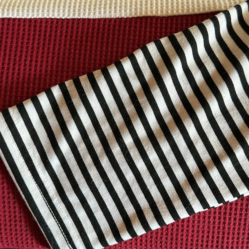 Colorblock Long Sleeve Red, White & Black Waffle Weave Top. Stripe Highlights Red Size M - Image 6