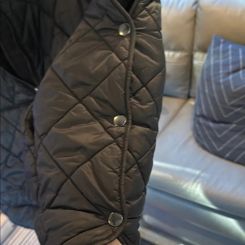 Dylan Black Vest with Cream Plush Collar small fits most sizes - Image 4