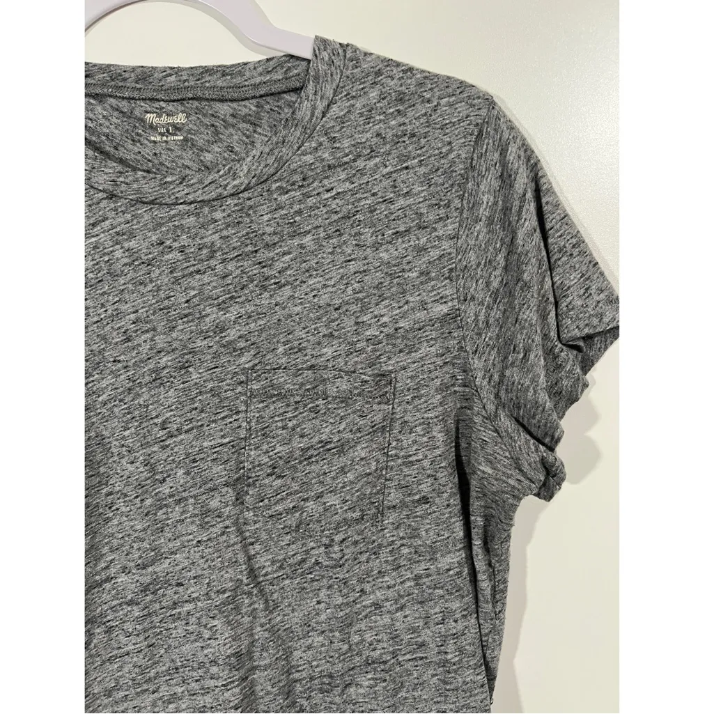 Madewell Gray T-Shirt Sz Large Pocket Tee - Image 3