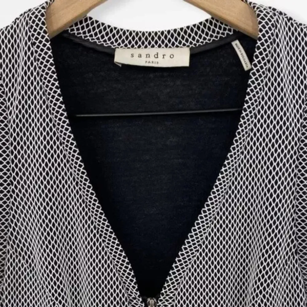 SANDRO PARIS HOUNDSTOOTH ANGLE GRID CHECKED BLACK WHITE SLEEVELESS DRESS - Image 5