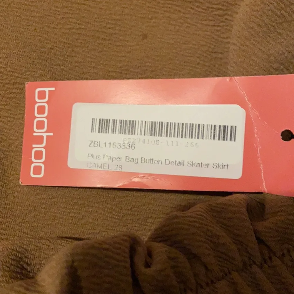 NWT Boohoo Plus Paper Bag Button Detail Skater Skirt Camel US 28/UK 28 - Image 5