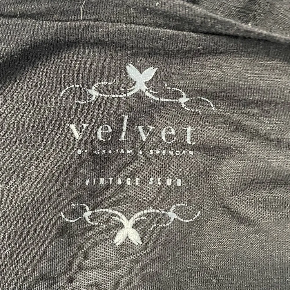 Velvet by Graham & Spencer Freeda Long Sleeve Ruched Dress in Black Size XS or P - Image 4