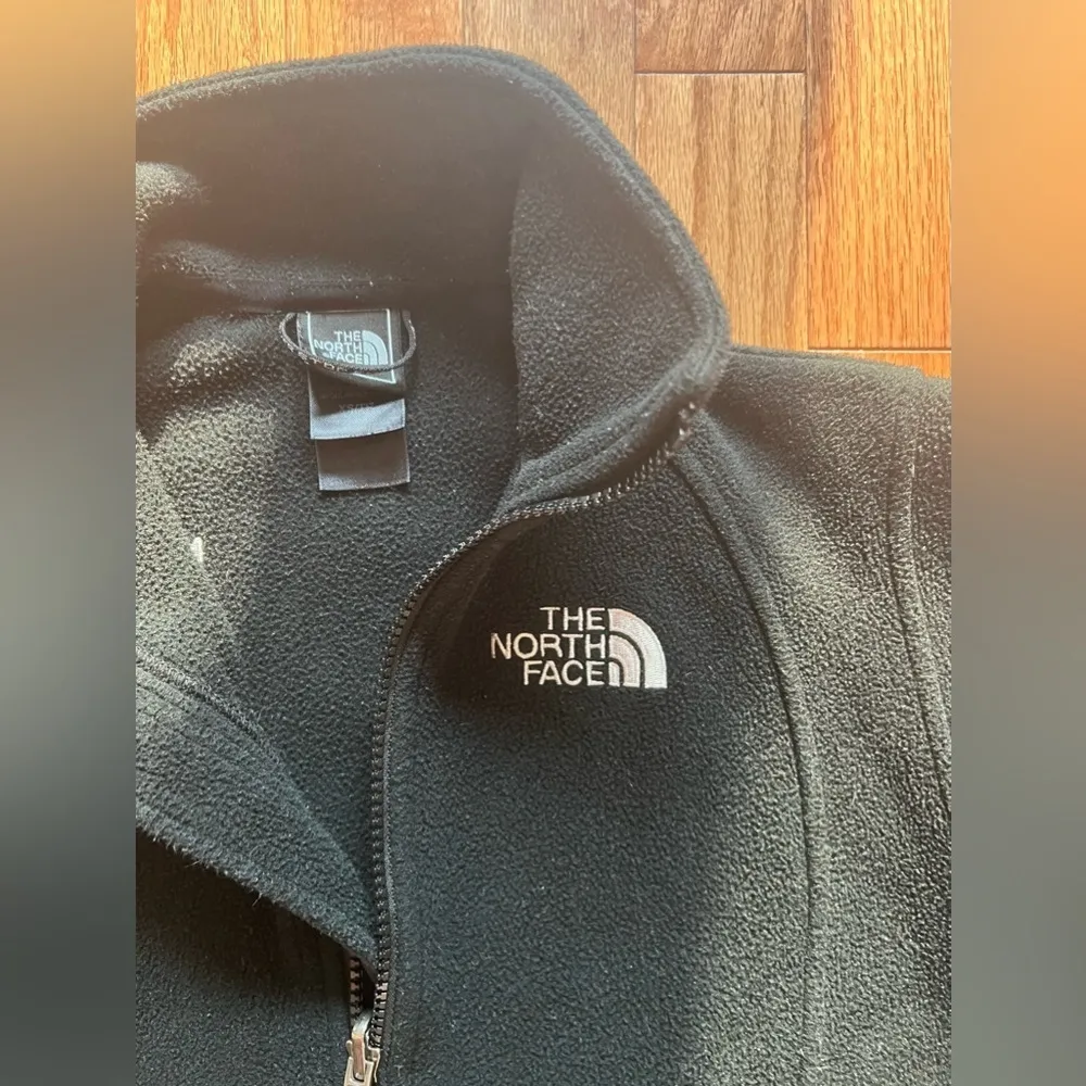 The North Face Black Women’s Jacket, Size XS, Fleece Long Sleeve - Image 3