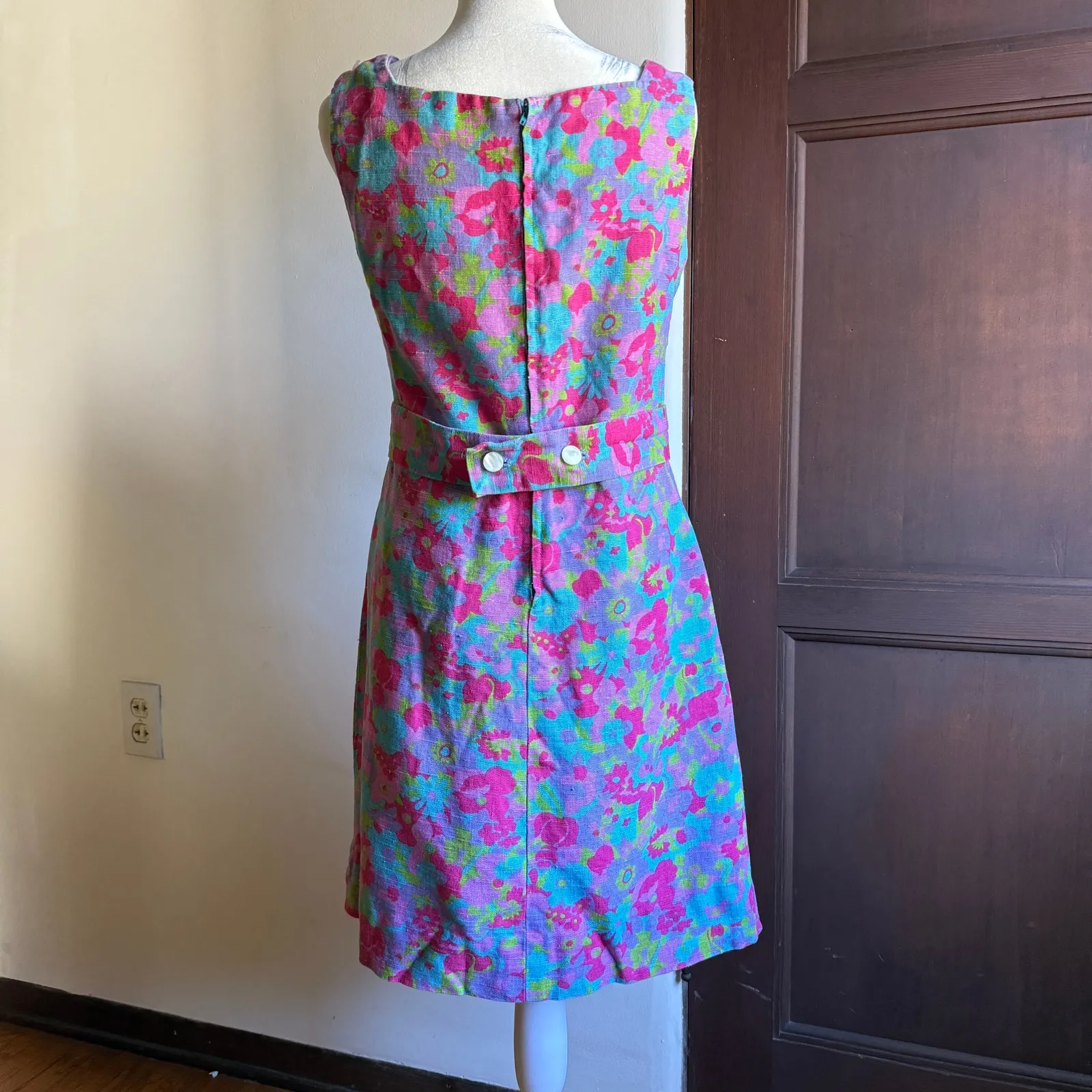 1960s Vintage Handmade Pink and Blue Floral Linen High Neck Shift Dress | Medium - Image 2
