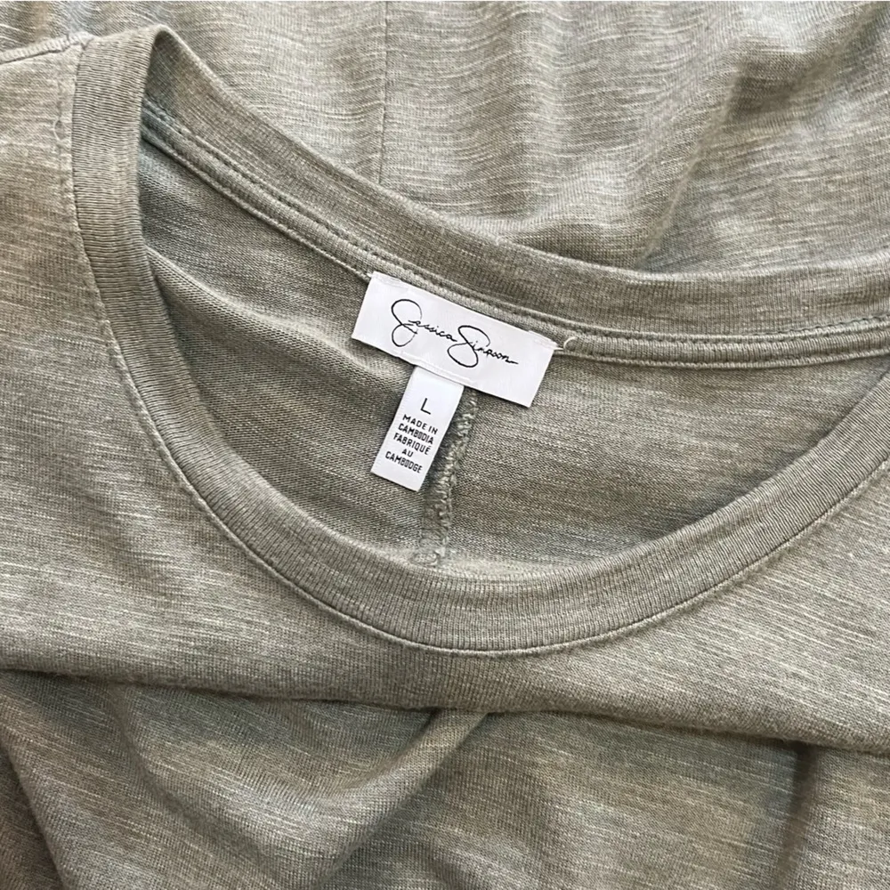 midi t-shirt dress size large green side slits pocket - Image 8