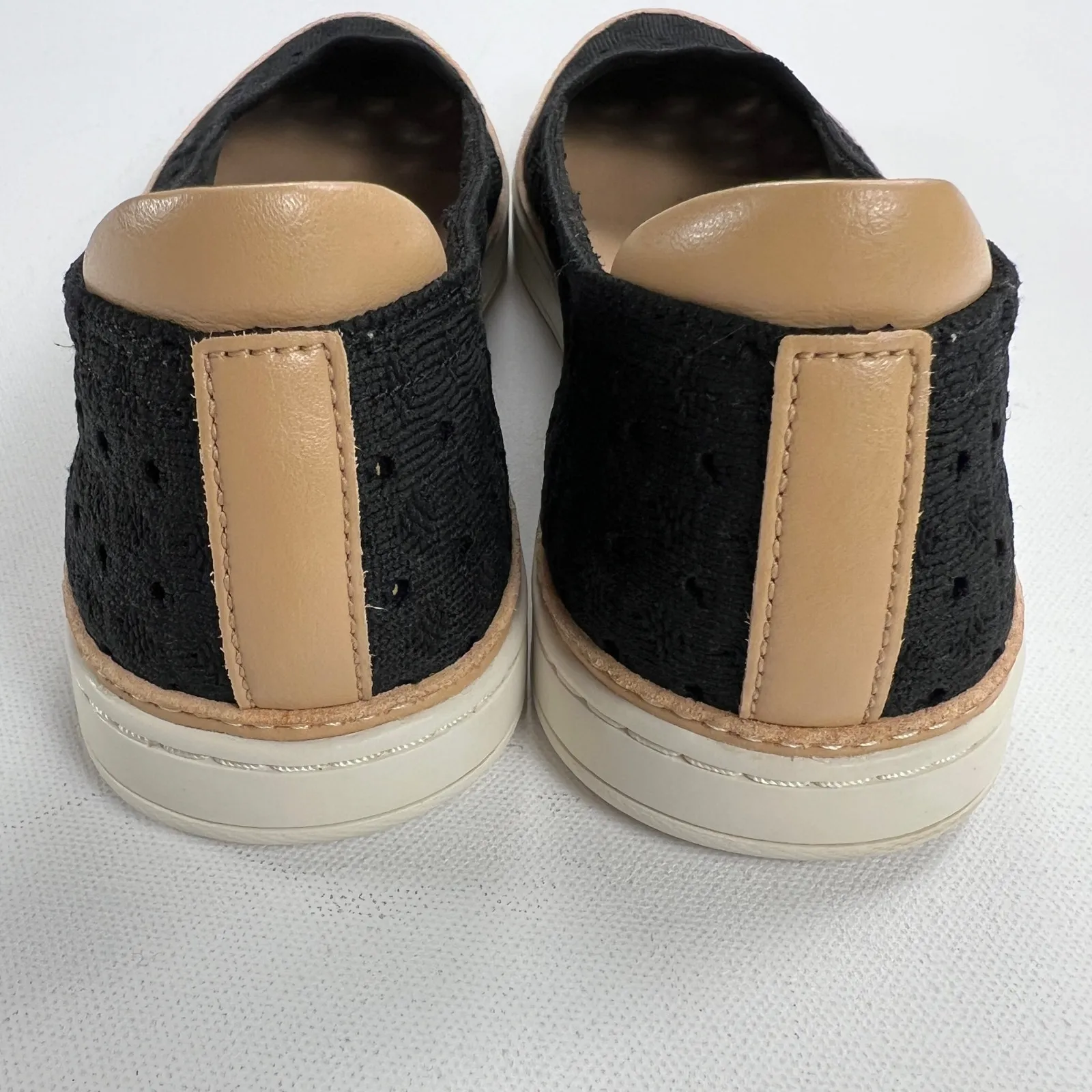 UGG Tammy Slip On Casual Shoes Black Knit Upper Stretchy 1108671 Size 7 - Image 3