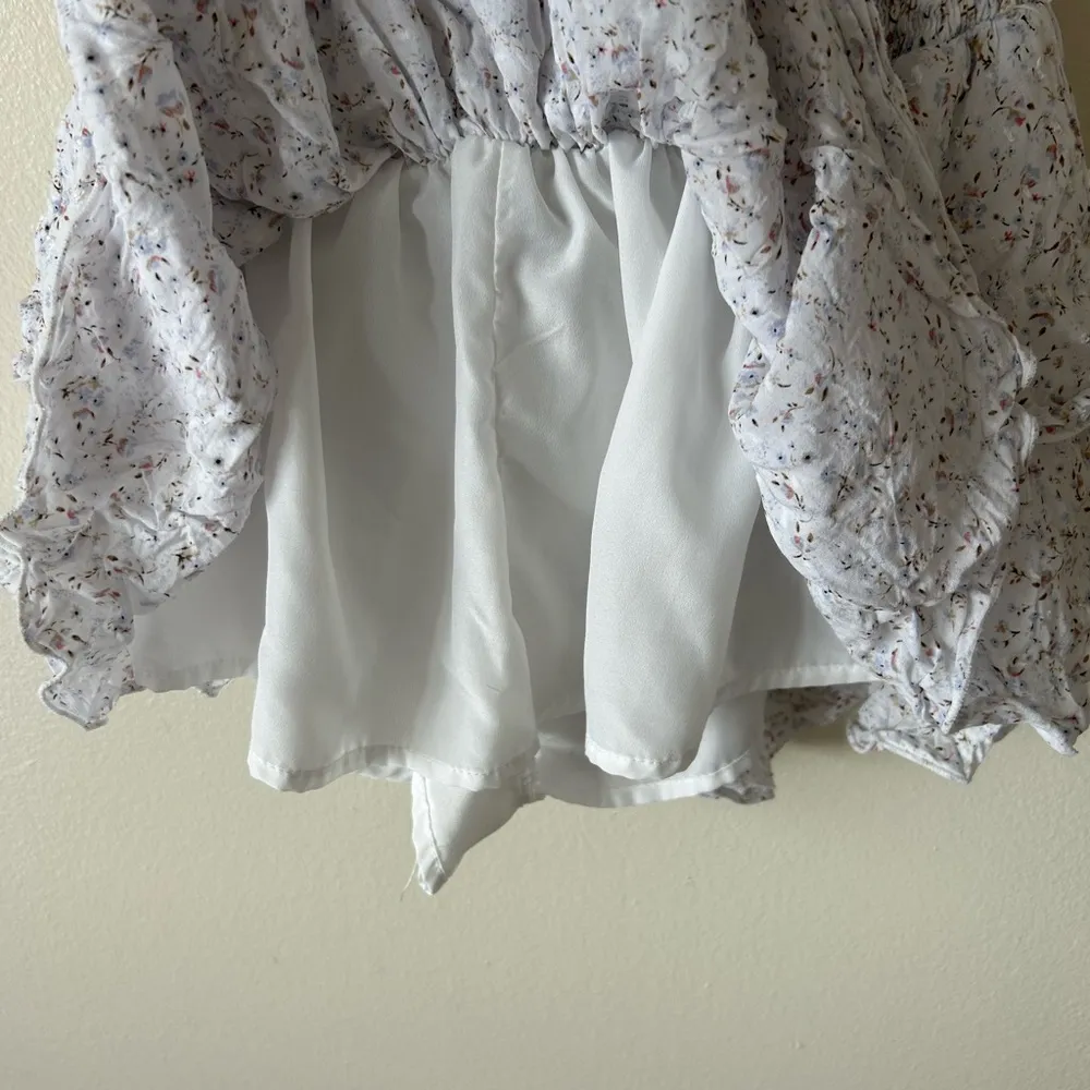 NWOT Forever 21 White Floral Ruffle Ruched Romper Shoulder Ties Gathered Waist - Image 6