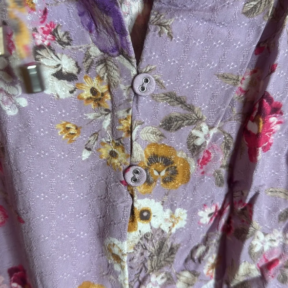 Buffalo Ladies' Floral Print Flutter Sleeve Top Purple Size Small - Image 10
