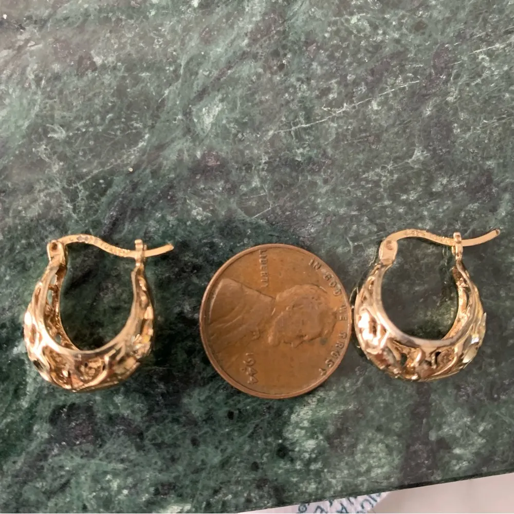 Open work Cutout Gold Over Sterling Silver Hoop Huggie Earrings 925 Turkey - Image 4