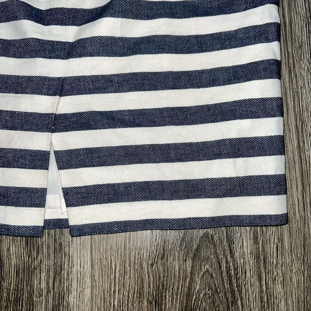 Ann Taylor navy blue striped pencil skirt size 8P - Image 5