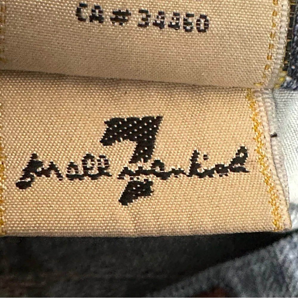 7 for All Mankind Distressed Flared Denim Blue Jeans Pink Embroidery Sz 32 - Image 3