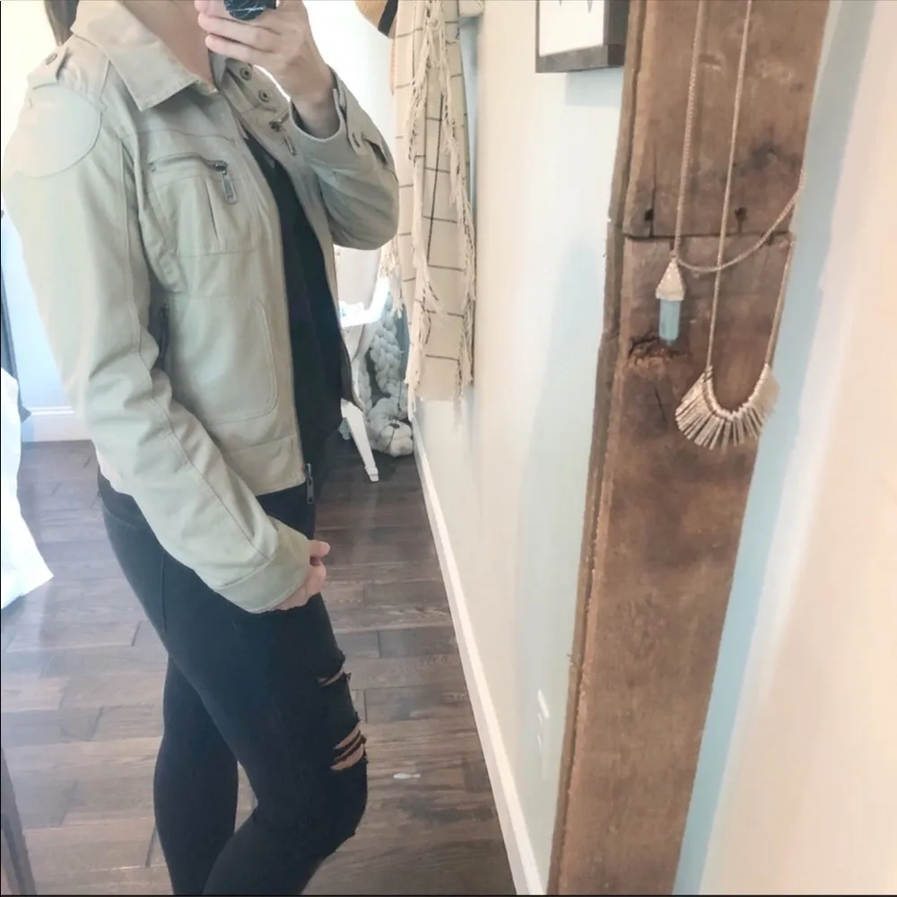 Body Central medium tan short biker jacket - Image 4