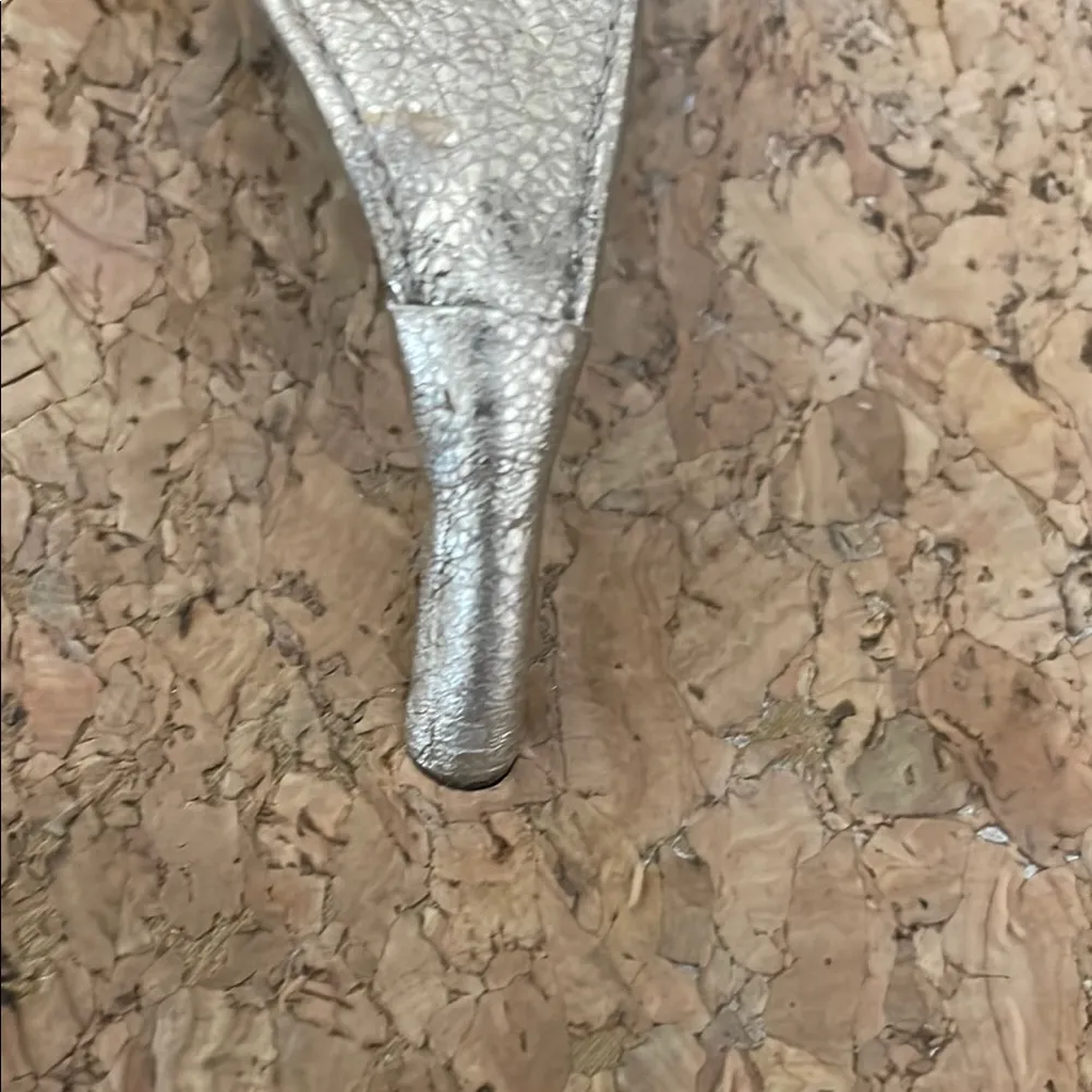 Gianni Bini Metallic Gold Sandals Size 6.5 - Image 6