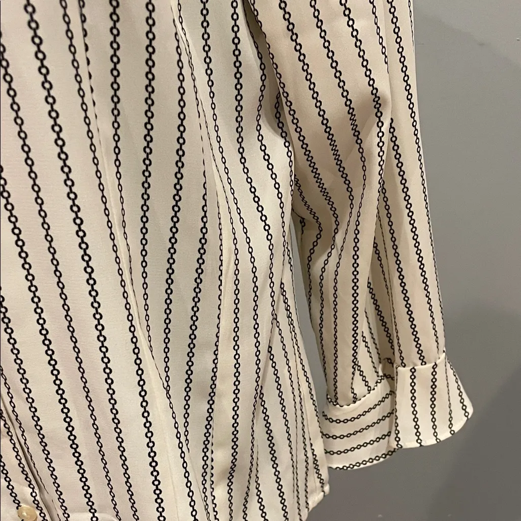 Striped Button-Up Women's Top large with ruffle cuffs - Image 3