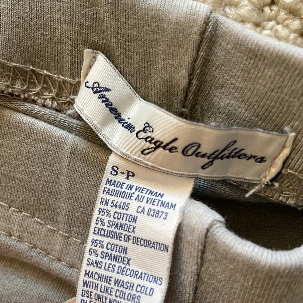 American Eagle Stone Grey Fashion Leggings Lace Trimmed Size Small Y2K Cotton - Image 3