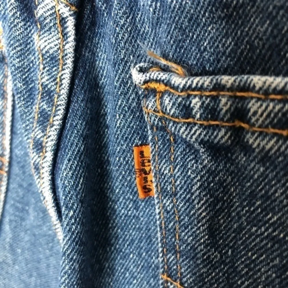 VINTAGE Levi’s tapered leg orange tab mom jeans - Image 3